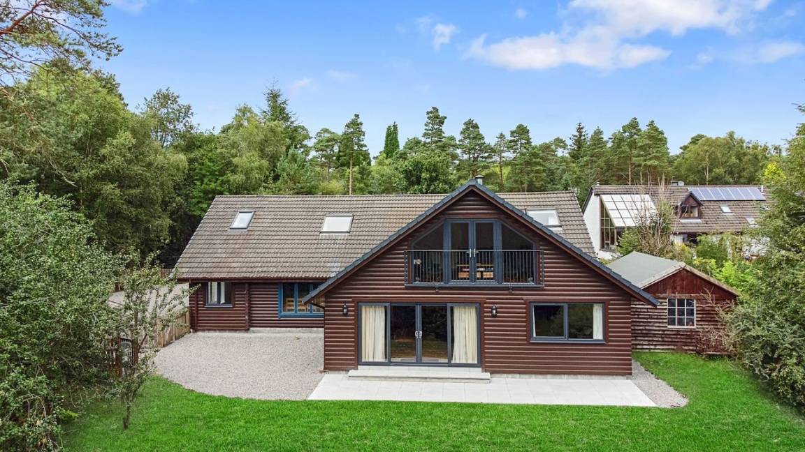 264 M² Appartement ∙ 6 Chambres ∙ 10 Personnes - Fort William