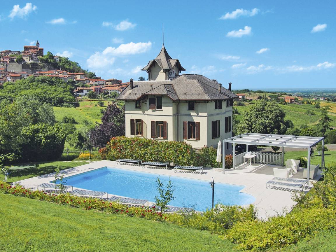 290 M² Casa Vacanza ∙ 4 Camere Da Letto ∙ 10 Ospiti - Tortona