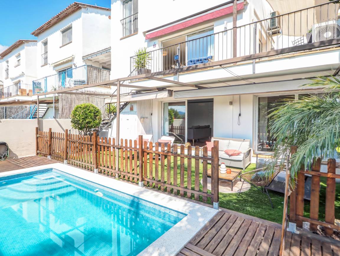 160 M² Villa ∙ 3 Schlafzimmer ∙ 6 Gäste - Sitges