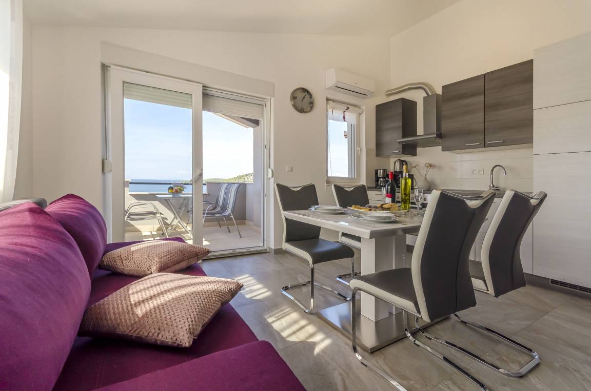 50 M² Apartment ∙ 2 Bedrooms ∙ 4 Guests - Primošten