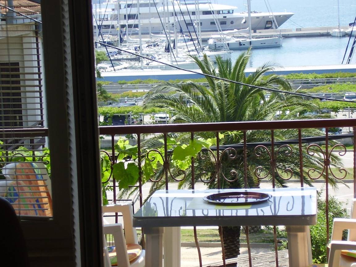 44 M² Apartment ∙ 1 Bedroom ∙ 4 Guests - Dalmatia