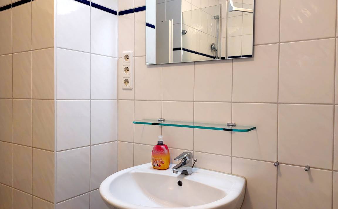 56 m² Ferienwohnung ∙ 2 Schlafzimmer ∙ 5 Gäste – Bild 13