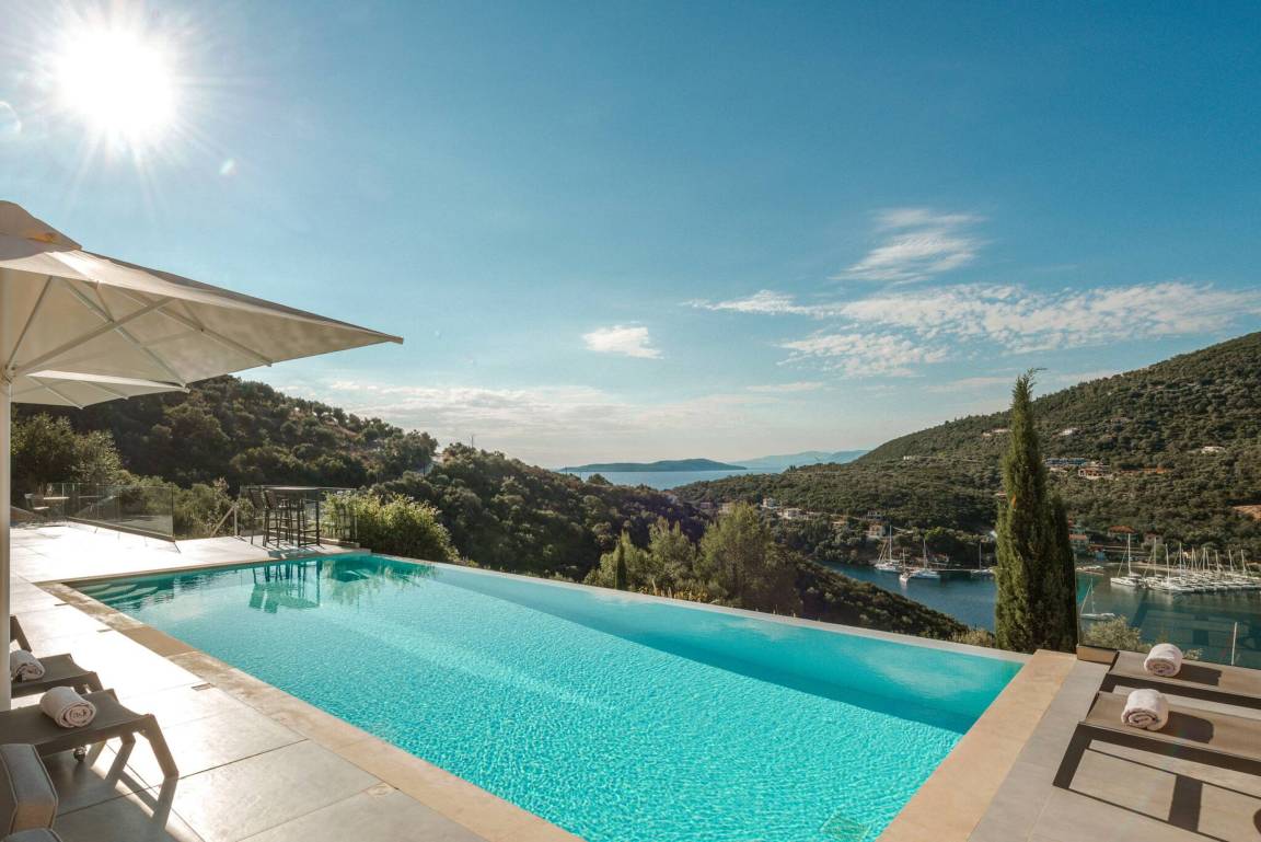 135 M² Apartment ∙ 3 Bedrooms ∙ 6 Guests - Lefkada