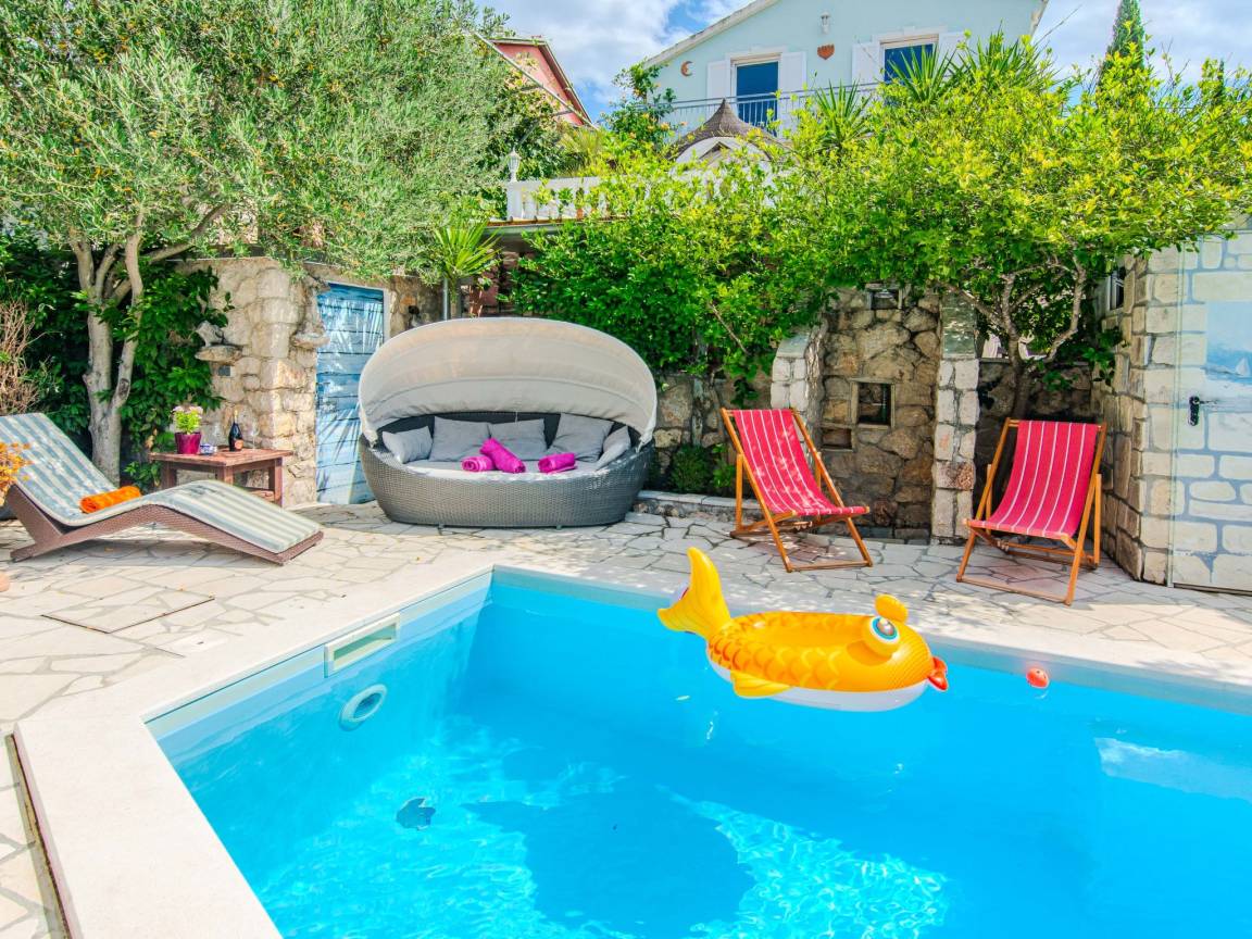 108 M² Ferienhaus ∙ 4 Schlafzimmer ∙ 8 Gäste - Starigrad-Paklenica