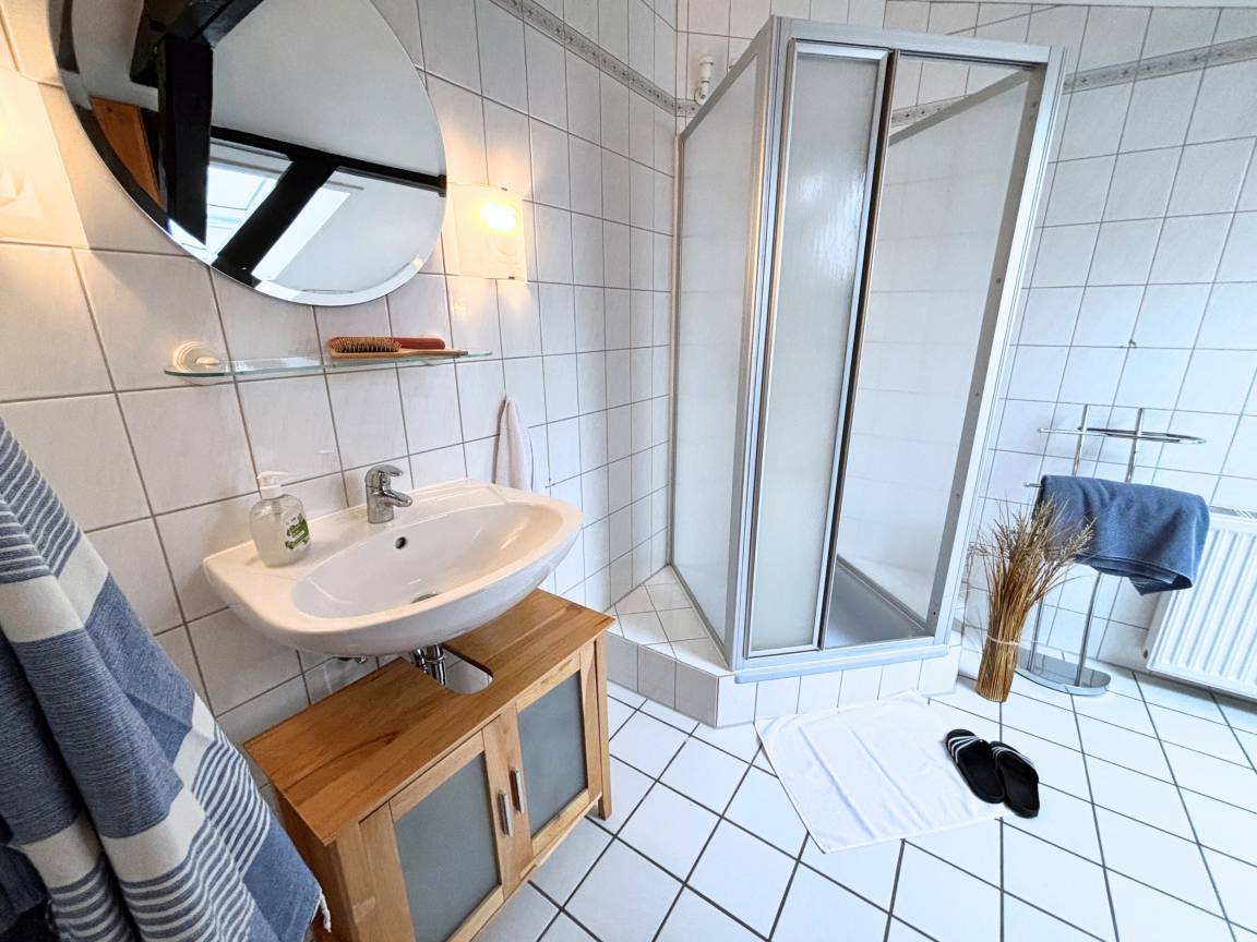 93 m² Ferienwohnung ∙ 2 Schlafzimmer ∙ 4 Gäste – Bild 25