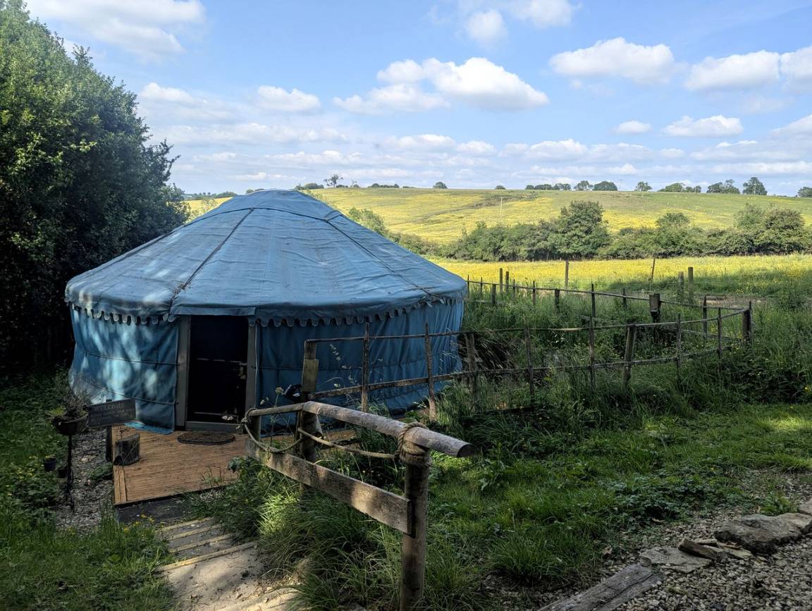 Camping ∙ 1 Bedroom ∙ 9 Guests - Northamptonshire