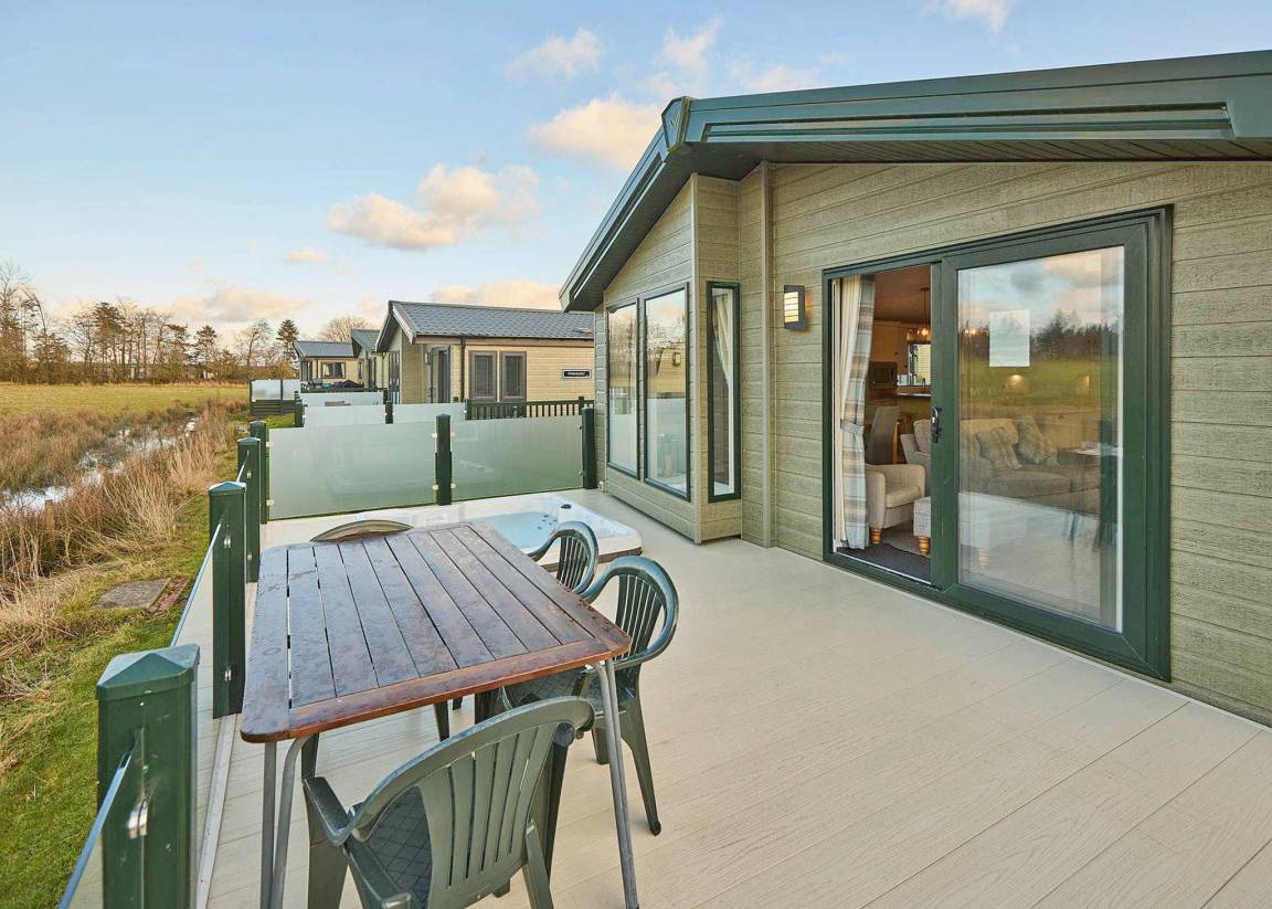 Chalet ∙ 2 Bedrooms ∙ 4 Guests - Hexham