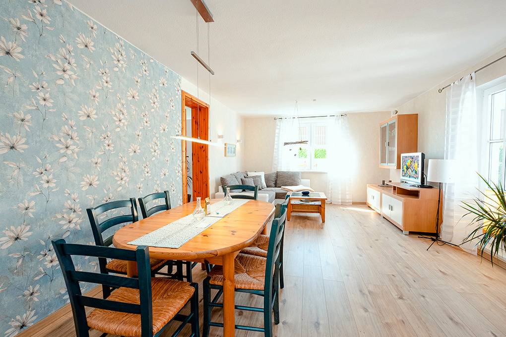 80 m² Ferienhaus ∙ 2 Schlafzimmer ∙ 4 Gäste – Bild 4
