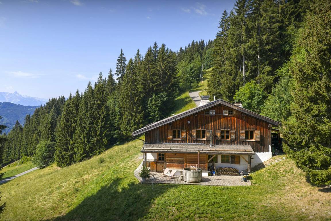 300 M² Chalet ∙ 7 Bedrooms ∙ 15 Guests - Les Gets