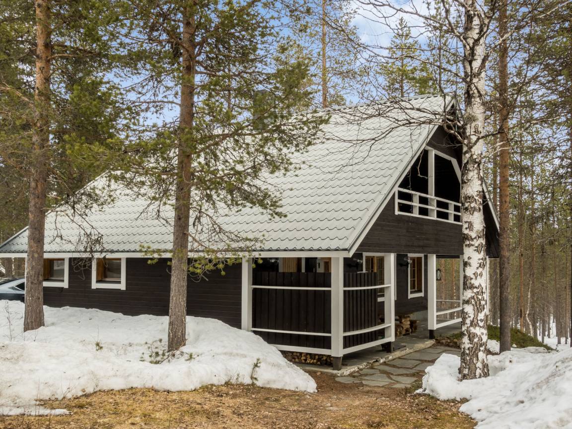 99 M² House ∙ 2 Bedrooms ∙ 9 Guests 3
