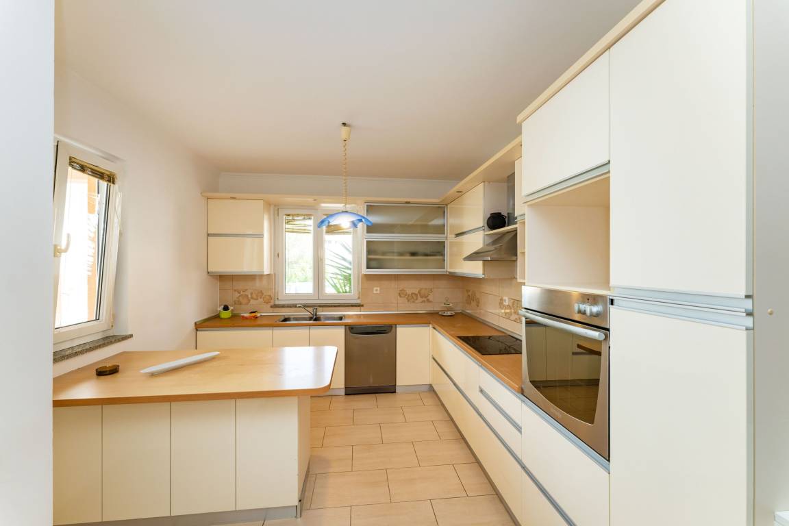 70 M² Apartamento ∙ 4 Habitaciones ∙ 5 Huéspedes - Novalja