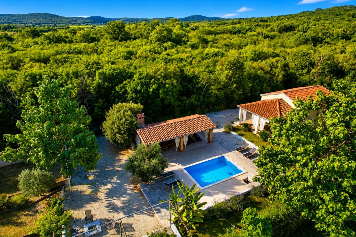 100 M² Villa ∙ 2 Bedrooms ∙ 4 Guests - Rovinj