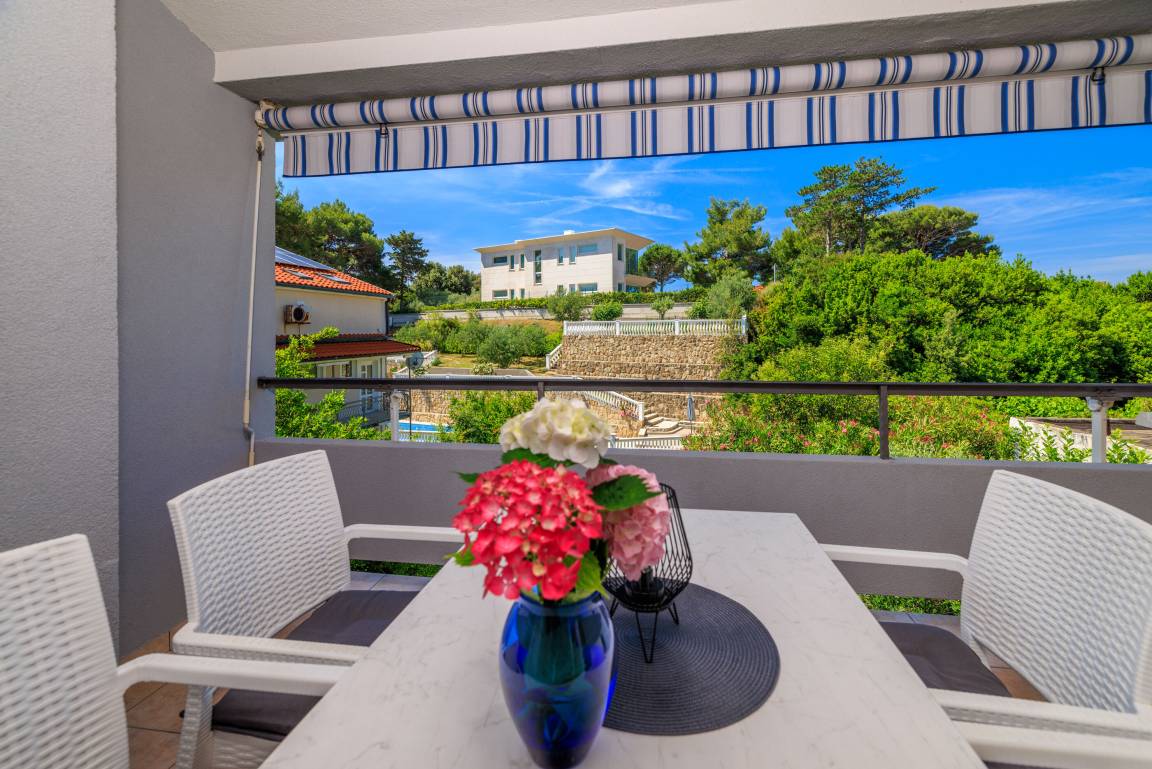 65 M² Apartment ∙ 2 Bedrooms ∙ 5 Guests - Rab