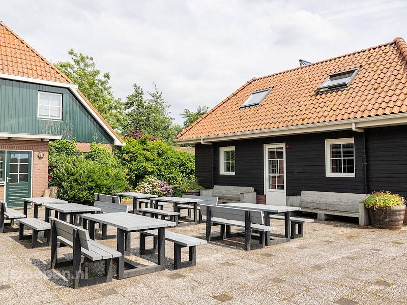Huis ∙ 11 Slaapkamers ∙ 80 Gasten - Leeuwarden