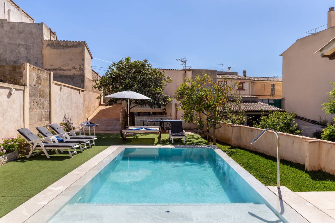 200 M² Chalet ∙ 4 Habitaciones ∙ 6 Huéspedes - Mallorca