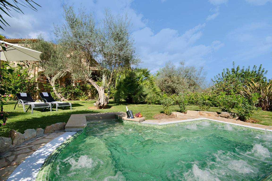 320 M² Villa ∙ 5 Habitaciones ∙ 10 Huéspedes - Pollensa