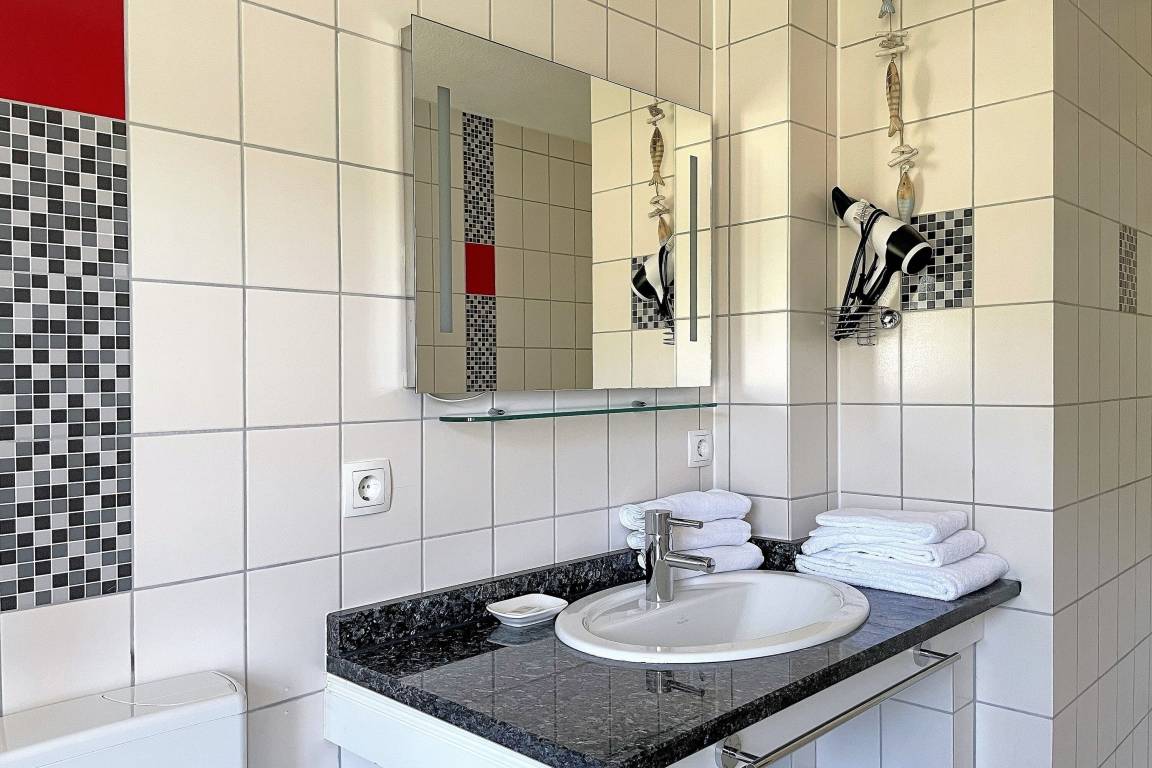 56 m² Ferienwohnung ∙ 2 Schlafzimmer ∙ 4 Gäste – Bild 12