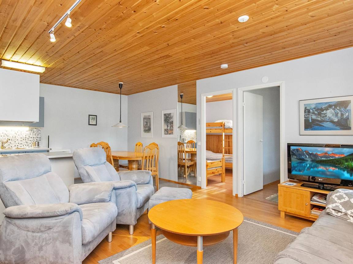 60 M² House ∙ 2 Bedrooms ∙ 5 Guests 3