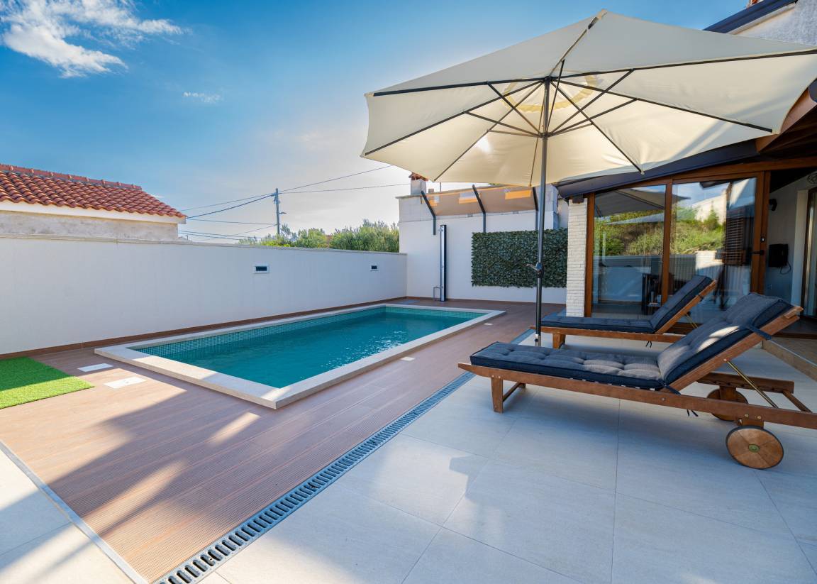 55 M² Ferienhaus ∙ 1 Schlafzimmer ∙ 4 Gäste - Privlaka