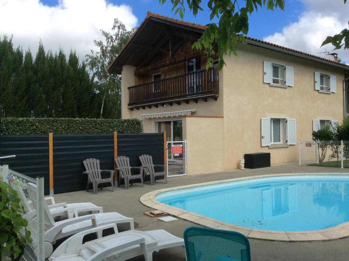 130 M² Gîte ∙ 3 Chambres ∙ 8 Personnes - Montréjeau