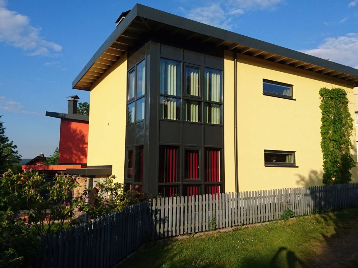 67 M² Ferienwohnung ∙ 2 Schlafzimmer ∙ 4 Gäste - Eibenstock