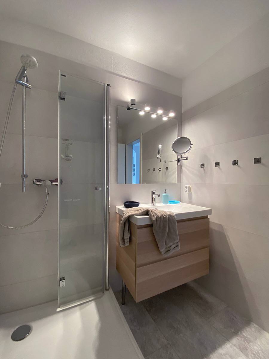 77 m² Ferienwohnung ∙ 2 Schlafzimmer ∙ 4 Gäste – Bild 9