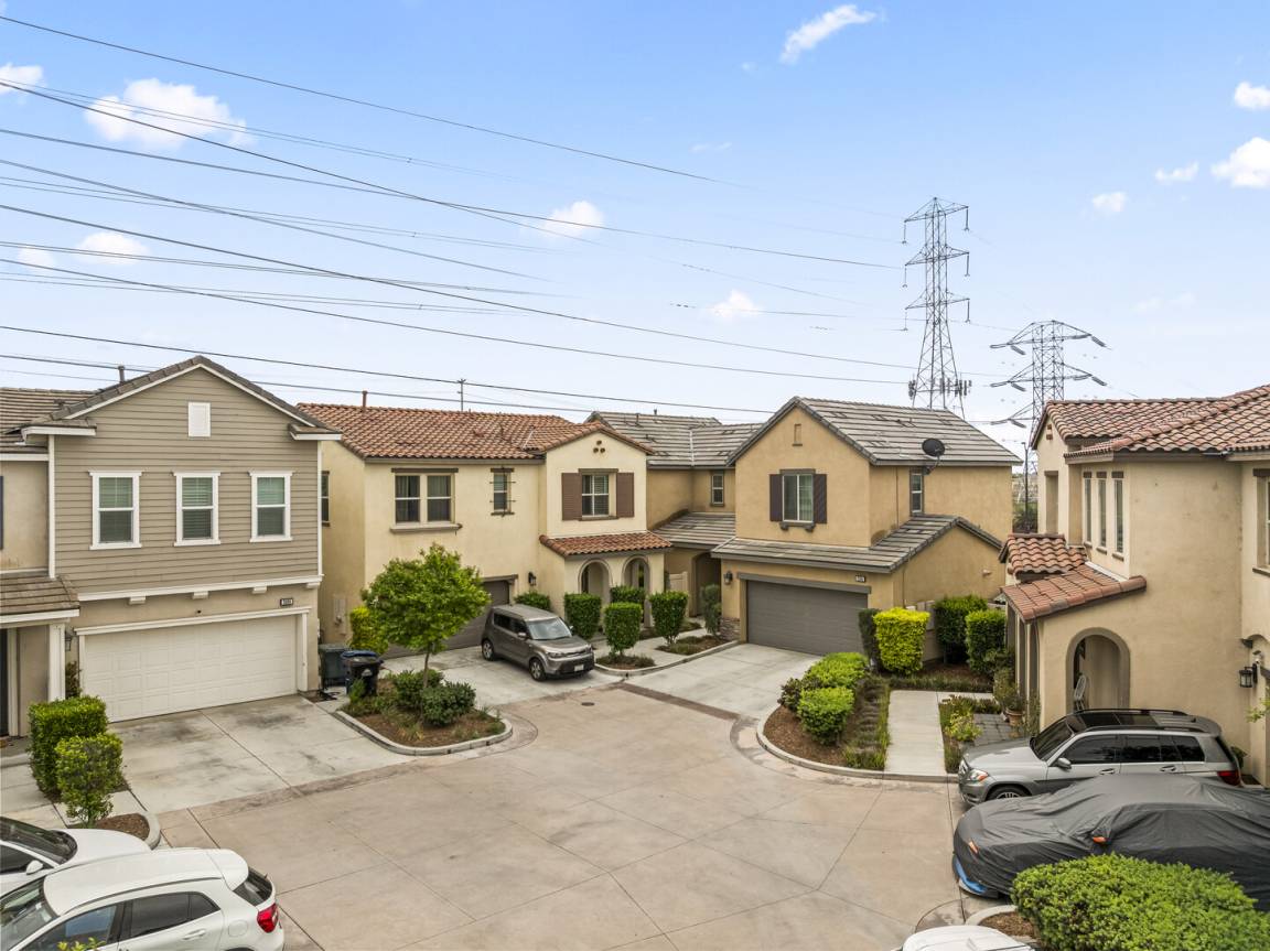 214 M² House ∙ 4 Bedrooms ∙ 8 Guests - Jurupa Valley, CA