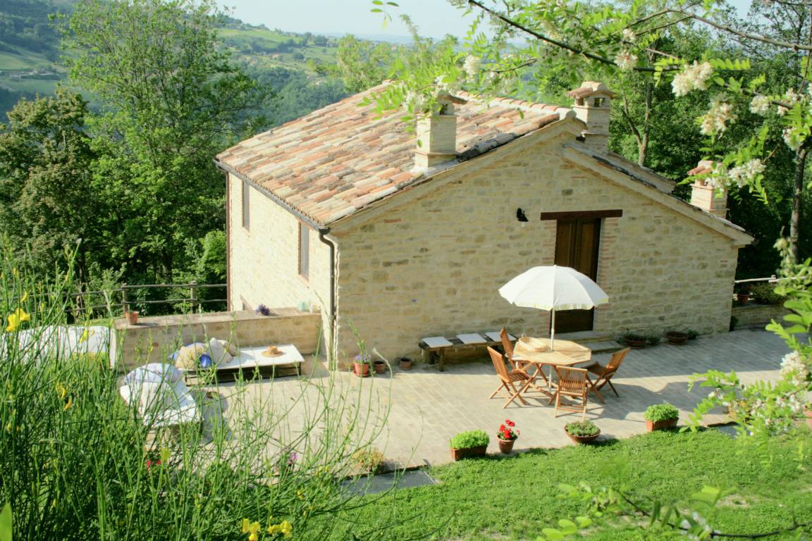Casa a Monte San Martino con giardino, terrazza e barbecue