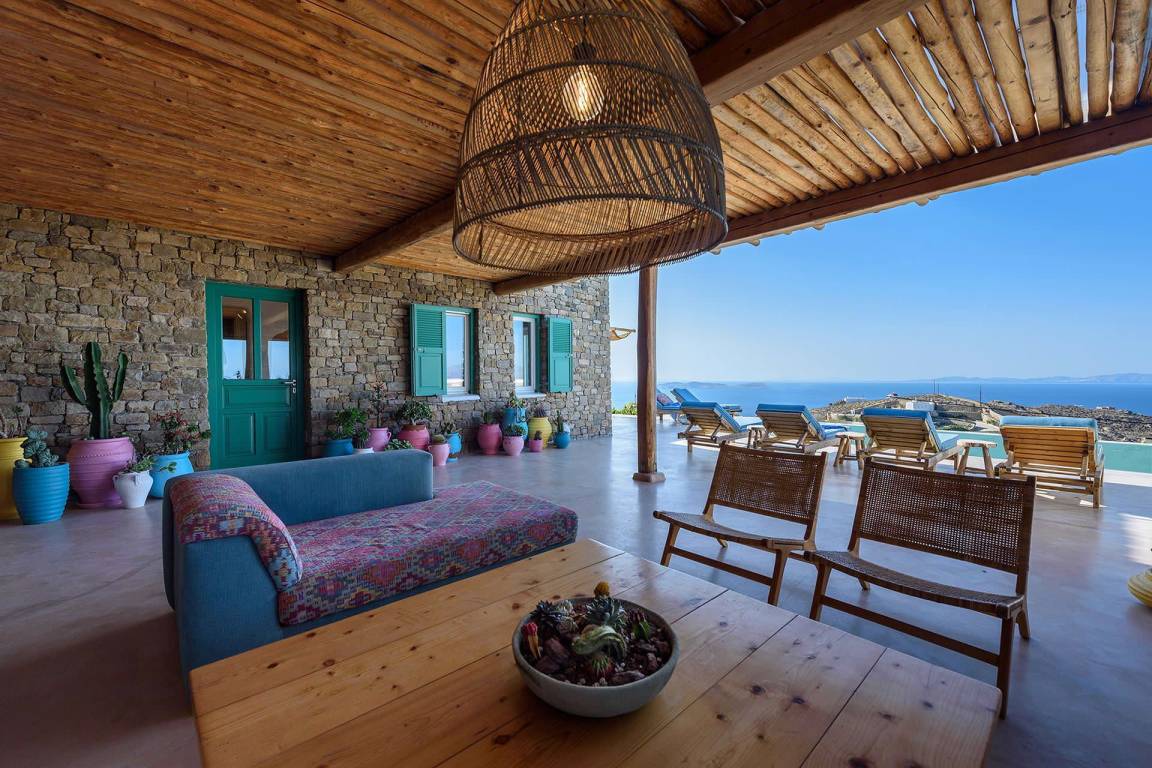 Villa ∙ 2 Bedrooms ∙ 6 Guests