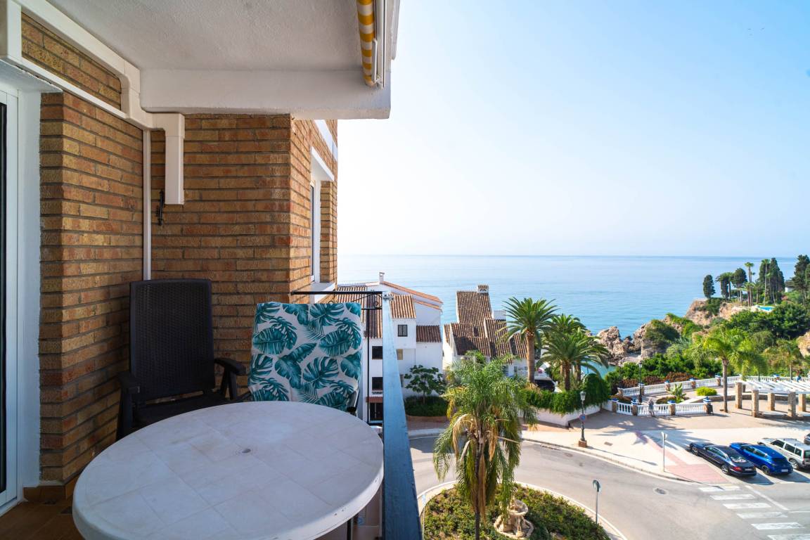 85 M² Appartement ∙ 2 Chambres ∙ 4 Personnes - Nerja