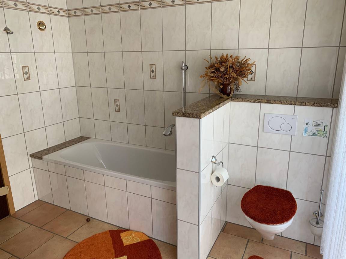 80 m² Ferienwohnung ∙ 1 Schlafzimmer ∙ 4 Gäste – Bild 15