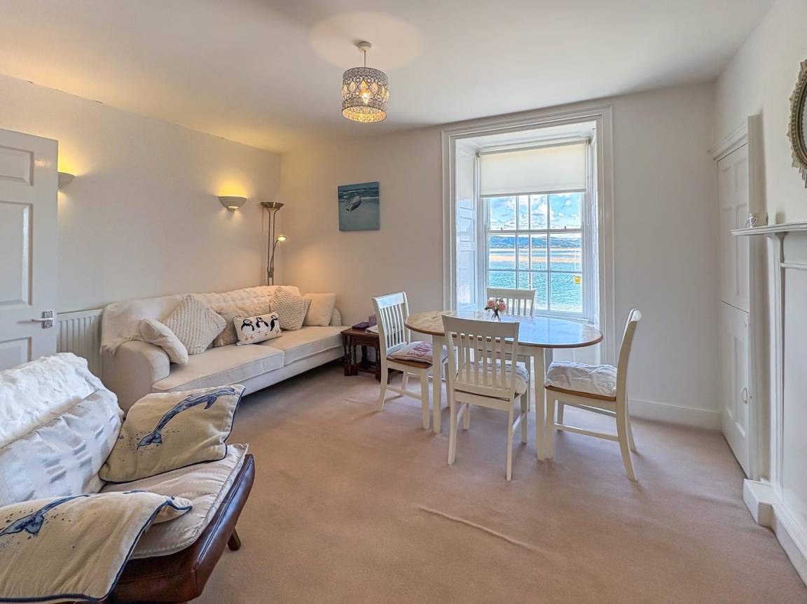 Ferienwohnung ∙ 2 Schlafzimmer ∙ 4 Gäste - Aberdovey