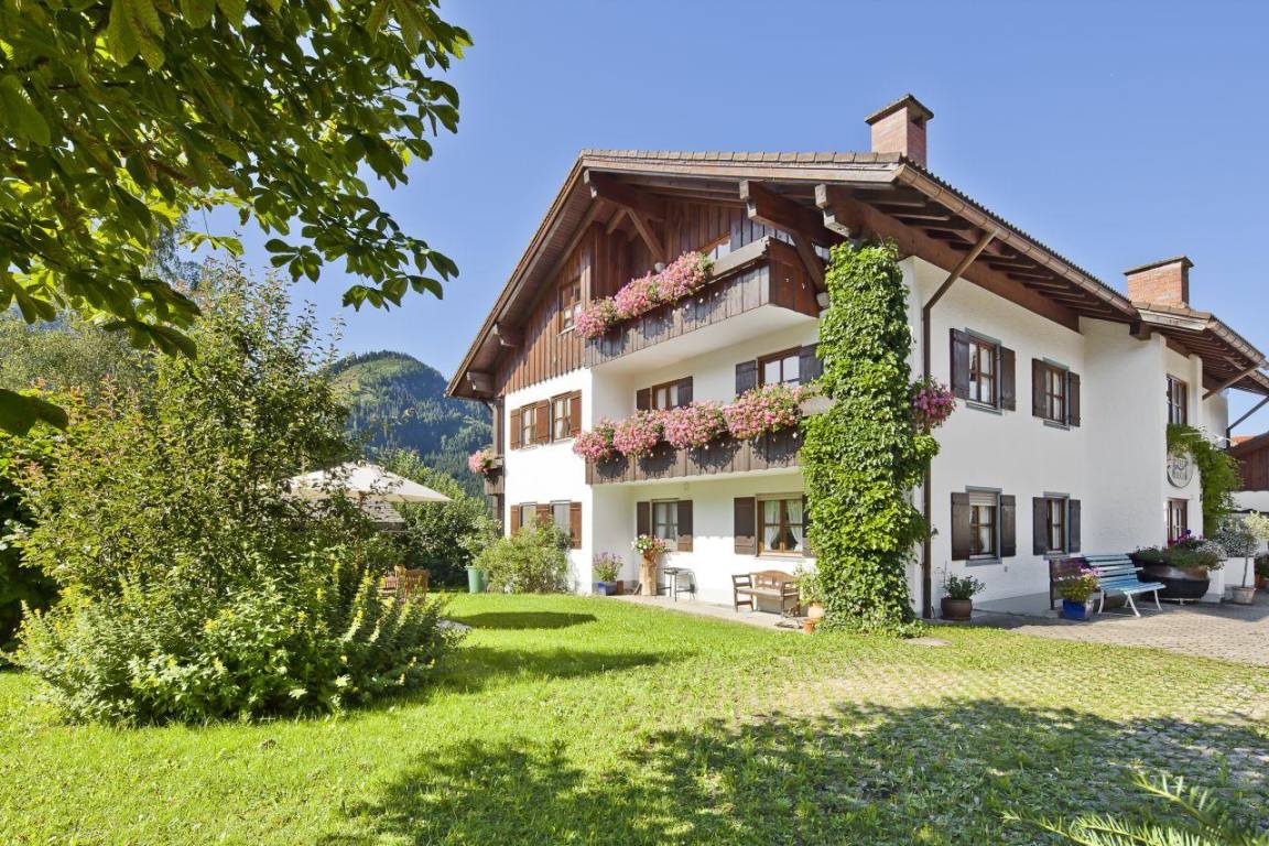 33 M² Ferienwohnung ∙ 1 Schlafzimmer ∙ 2 Gäste - Bad Hindelang