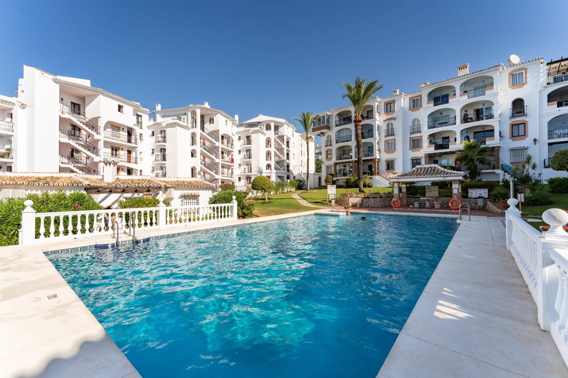 85 M² Apartamento ∙ 2 Habitaciones ∙ 4 Huéspedes - Calahonda