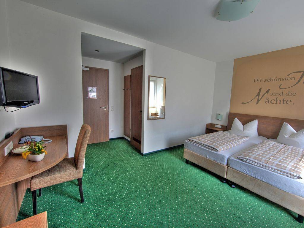 18 M² Pension ∙ 1 Schlafzimmer ∙ 2 Gäste - Titisee-Neustadt