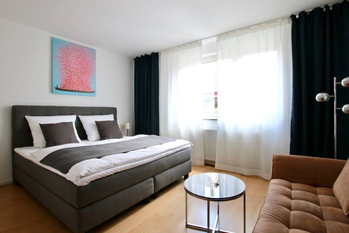 33 M² Ferienwohnung ∙ 2 Gäste - Köln