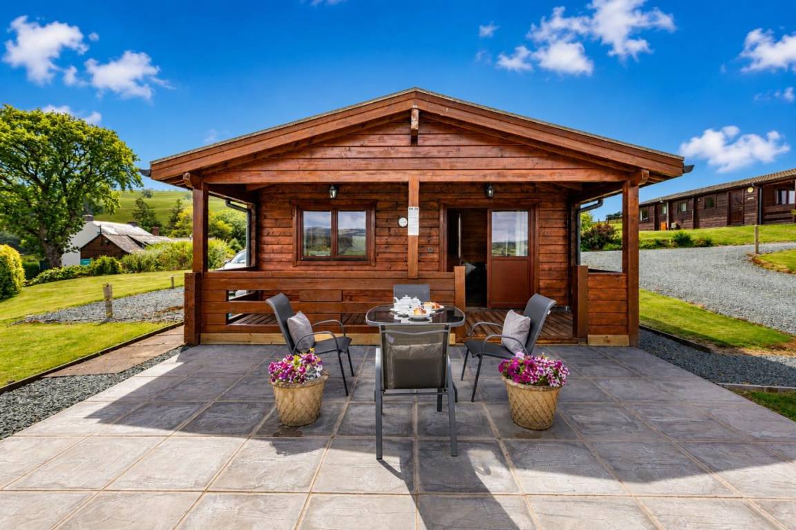 Lodge ∙ 2 Bedrooms ∙ 4 Guests - Llanidloes