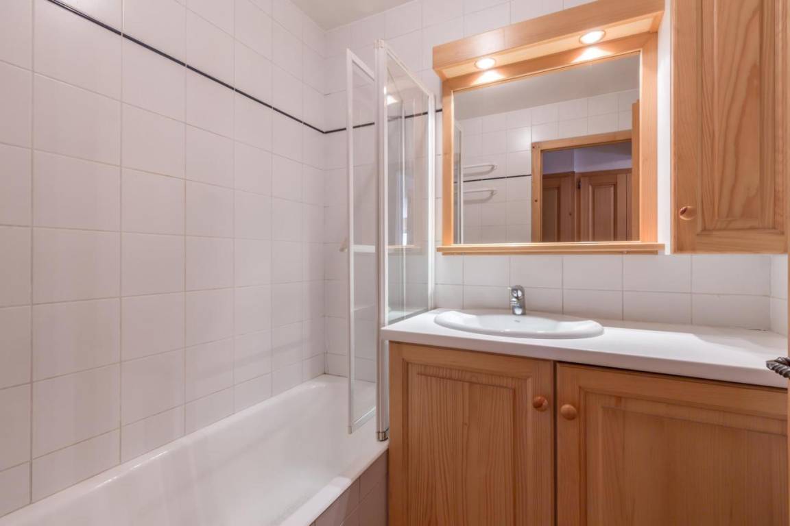 49 m² Ferienwohnung ∙ 1 Schlafzimmer ∙ 6 Gäste – Bild 9