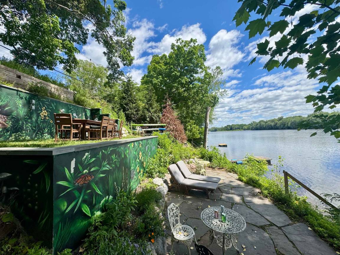 Apartment ∙ 2 Bedrooms ∙ 6 Guests - Tyler State Park, Newtown