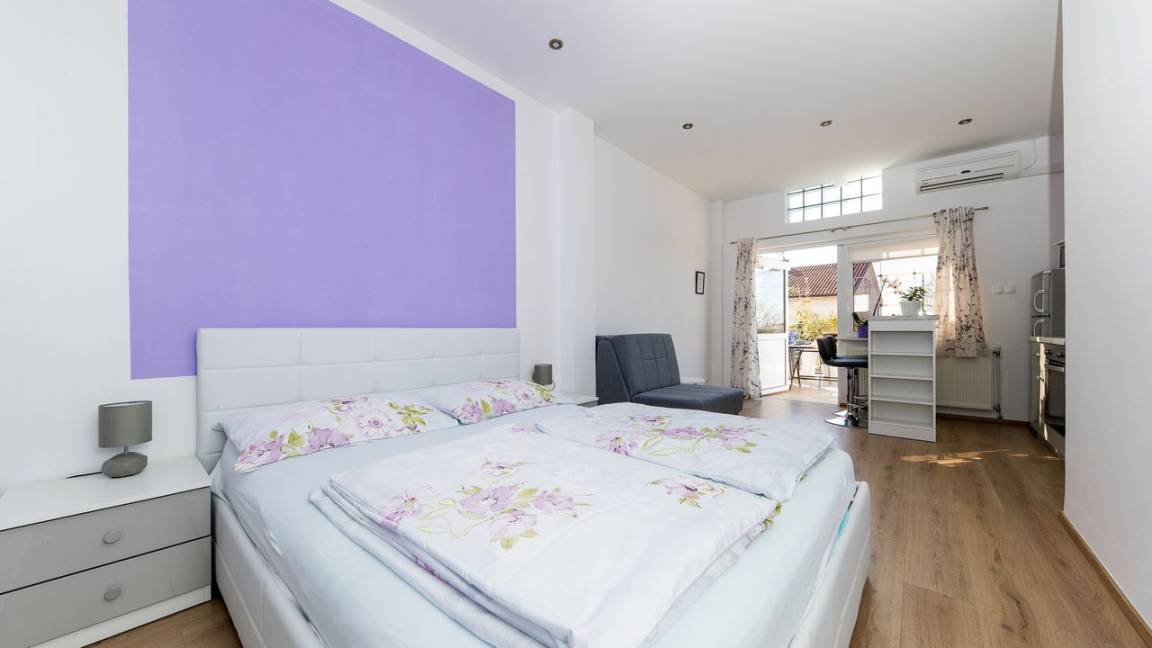 28 M² Hôtel ∙ 1 Chambre ∙ 2 Personnes - Selce