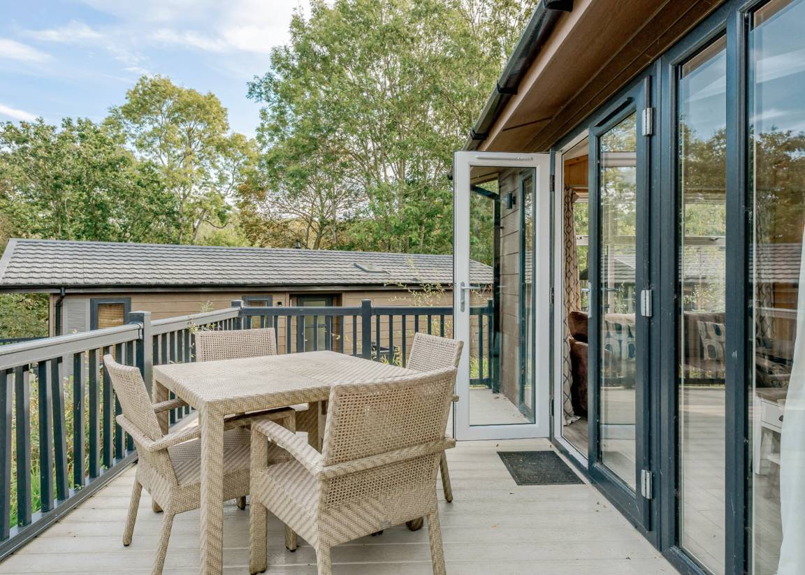 Chalet ∙ 2 Bedrooms ∙ 4 Guests - Portsmouth