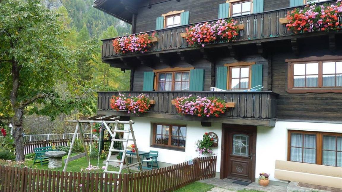 48 M² Appartement ∙ 2 Slaapkamers ∙ 4 Gasten - Heiligenblut