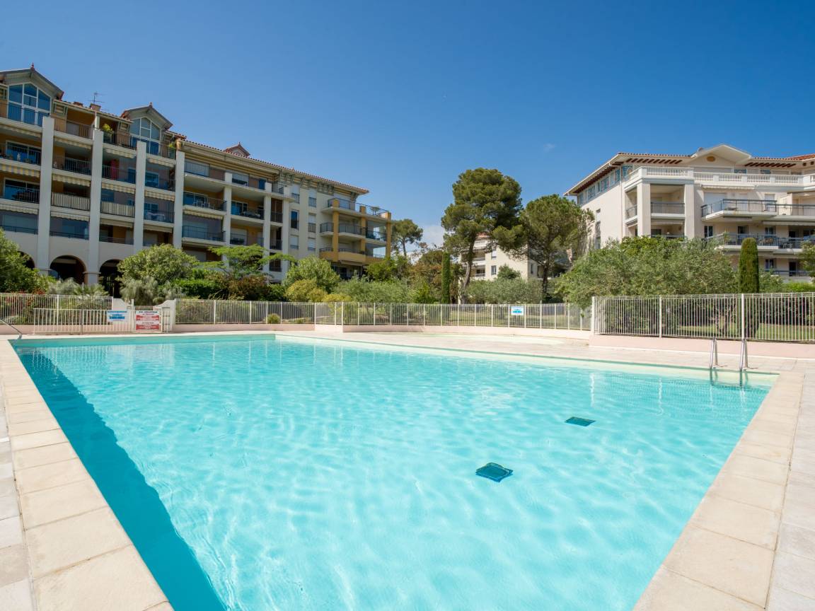 73 M² Appartement ∙ 2 Chambres ∙ 6 Personnes - Fréjus