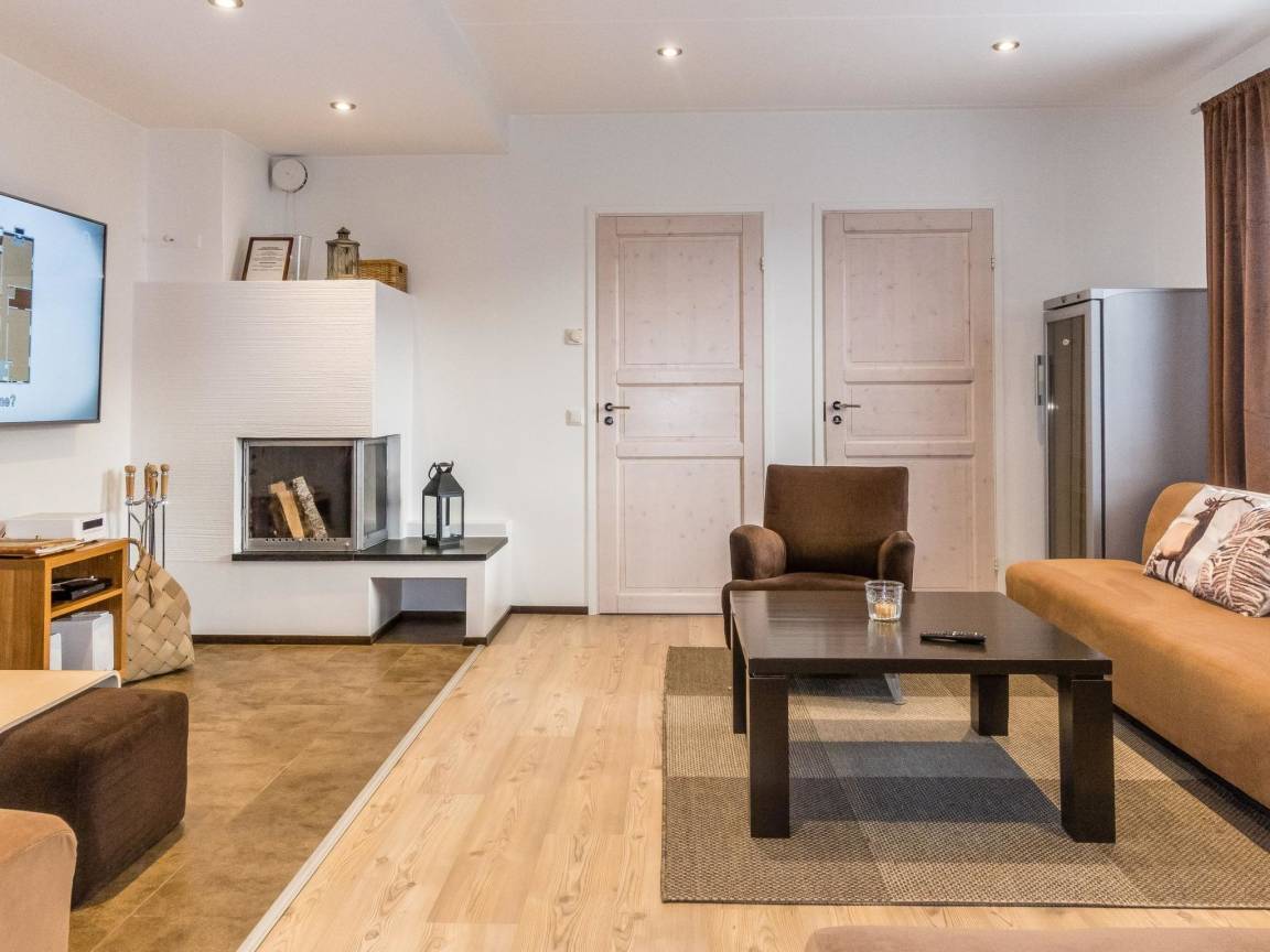128 M² House ∙ 5 Bedrooms ∙ 10 Guests 2