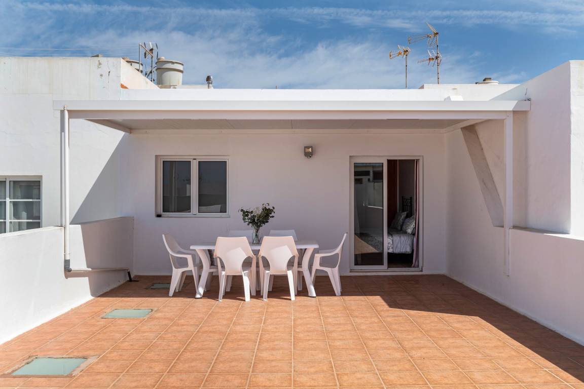 90 M² Ferienwohnung ∙ 3 Schlafzimmer ∙ 6 Gäste - Arrecife