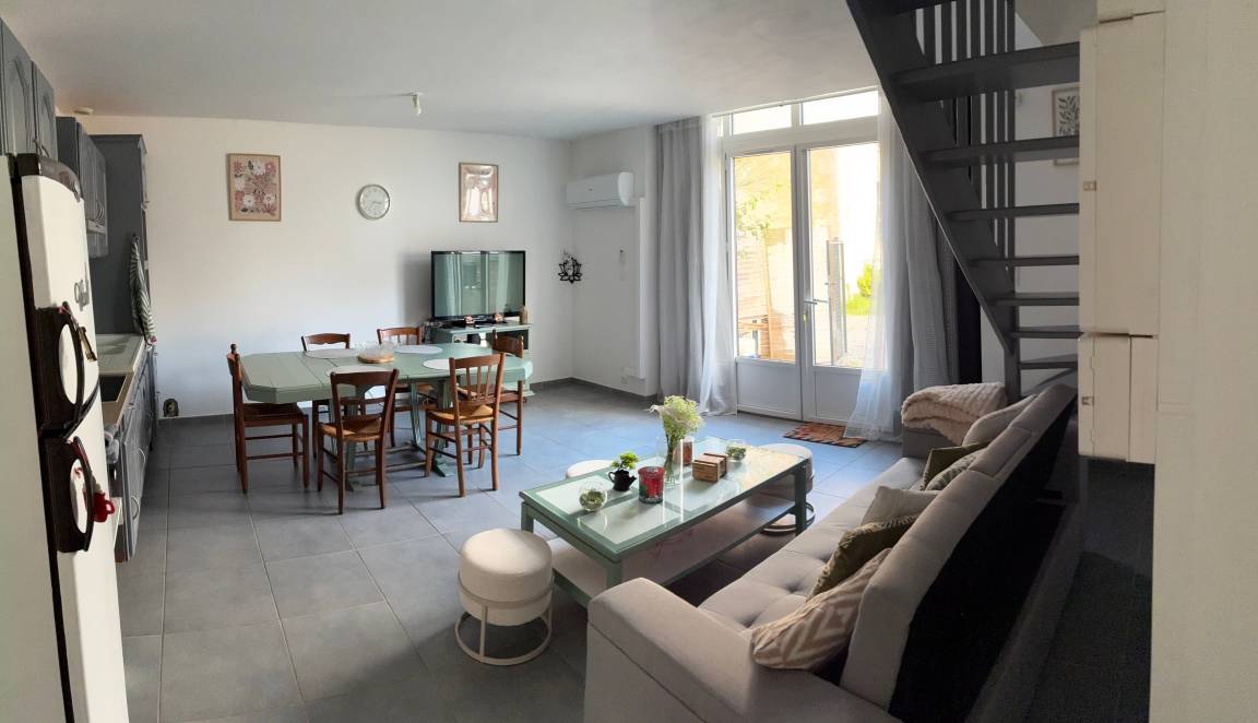 80 M² Talo ∙ 2 Makuuhuonetta ∙ 6 Vierasta - Langeais