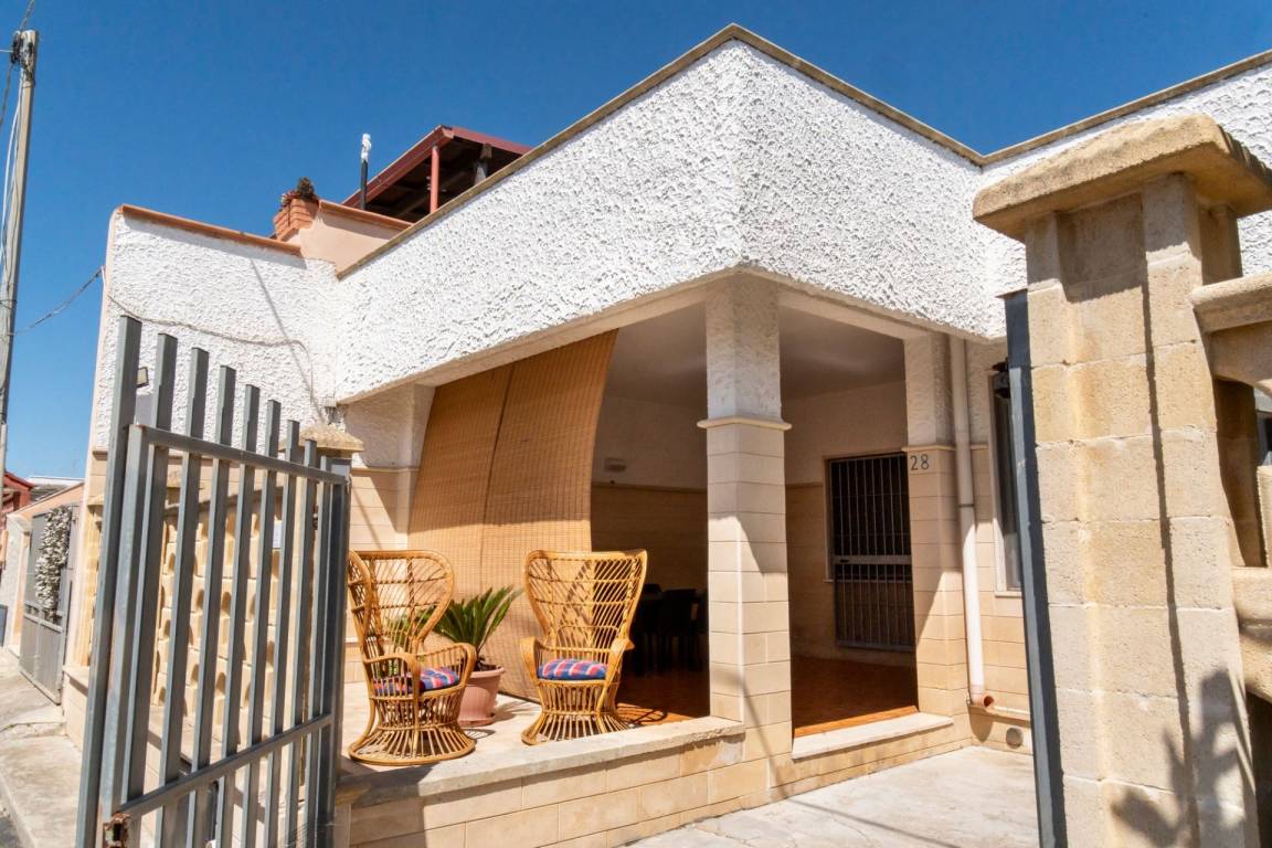 110 M² House ∙ 3 Bedrooms ∙ 8 Guests - Torre Lapillo