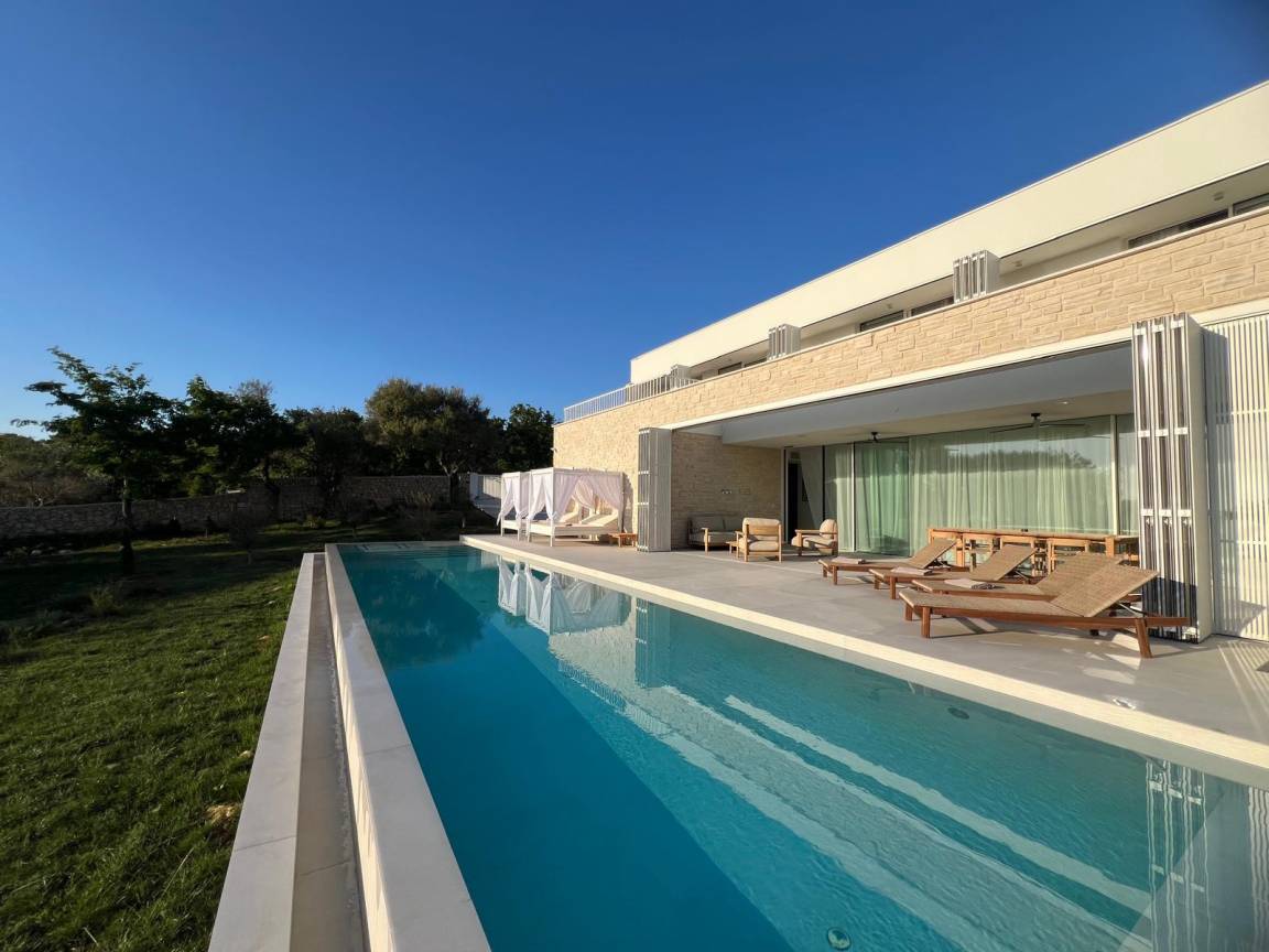 455 M² Villa ∙ 4 Bedrooms ∙ 8 Guests - Novalja