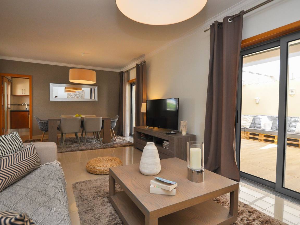 120 M² Villa ∙ 2 Makuuhuonetta ∙ 5 Vierasta - Albufeira