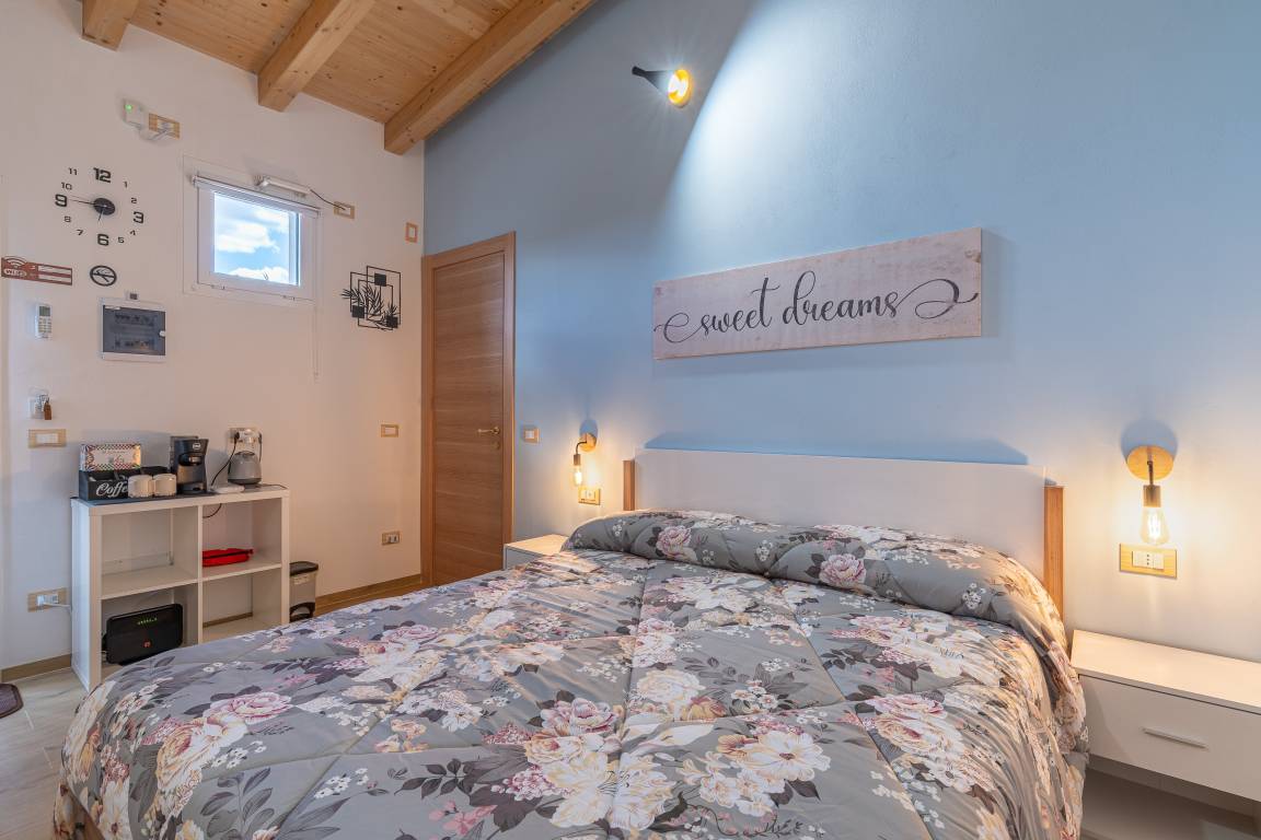 35 M² Dom ∙ 1 Sypialnia ∙ 3 Gości - Noto